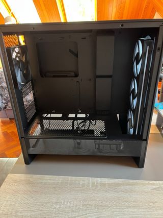 NZXT H5 flow RGB Cristal templado