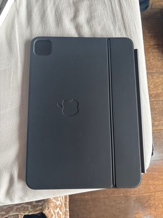 Teclado Magic Keyboard iPad Pro 11