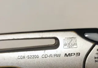 Carátula Radio Sony Cdx-S200 CD MP3