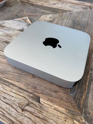 Mac Mini i5 4GB RAM 500GB HD Plata