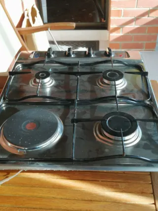 Cocina de gas 4 fuegos