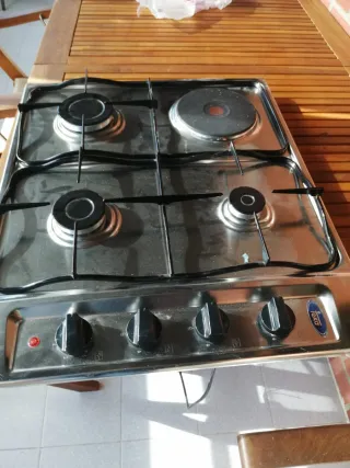 Cocina de gas 4 fuegos