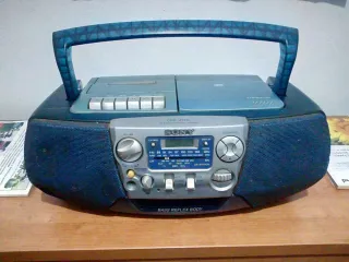 Radio CD Sony CFD-V17L