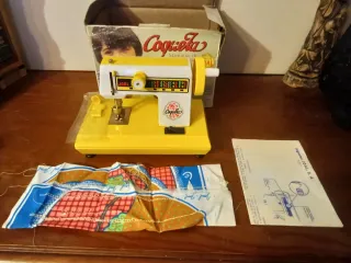 Máquina de coser antigua Coqueta Joal