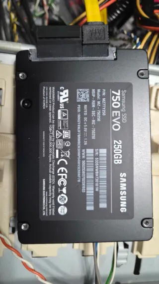 Computer PC assemblato Intel i7 16GB DDR4