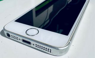 iPhone SE 16GB Plata