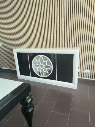 Mesa de salón y aparador