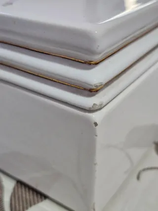 Scatola portaoggetti in ceramica vintage