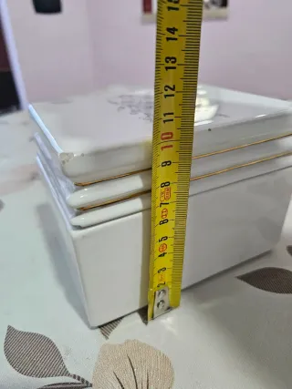 Scatola portaoggetti in ceramica vintage