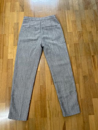 Pantalón elegante gris