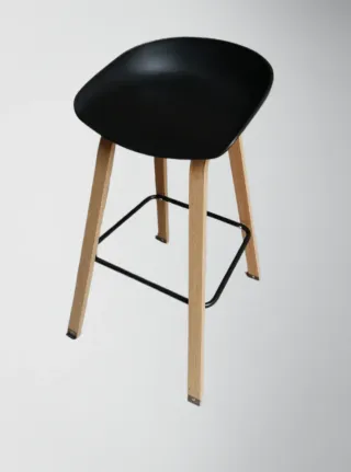 8 taburetes . Primera oferta se las lleva