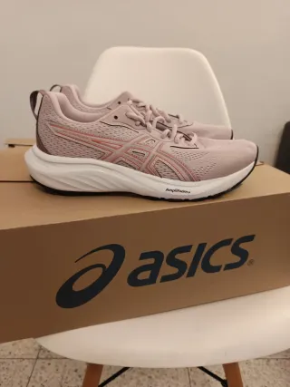 Bambas asics contend - talla 39.5