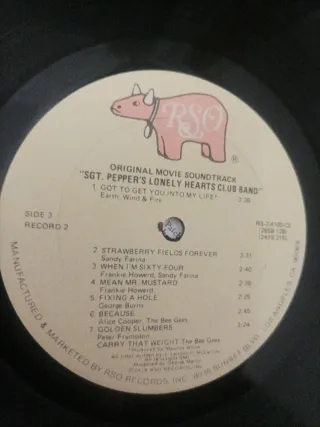 LP Sgt. Peppers Lonely Hearts Club Band + Poster