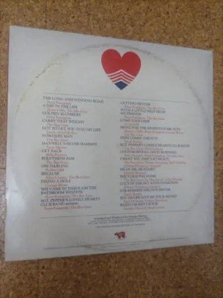 LP Sgt. Peppers Lonely Hearts Club Band + Poster