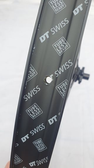 RUEDA TRASERA DT SWISS 29"