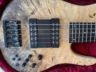 Bajo Fodera MG 5 Elite Buckeye Burl