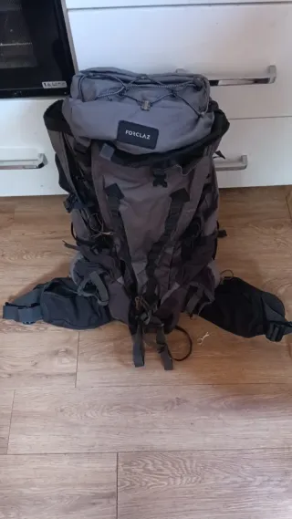 Mochila Trekking Forclaz Trek900 Gris