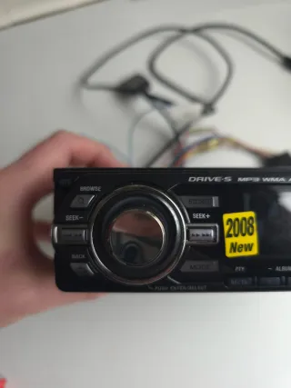 Radio CD Sony CDX-GT55iP - Potente y gran sonido