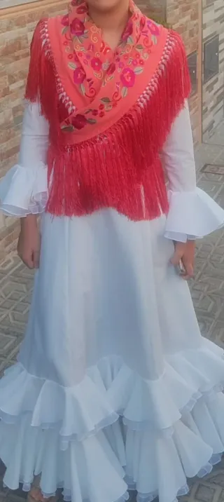 Traje de flamenca blanco