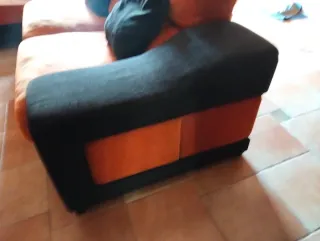 Chaiselongue 3m x 1.90m + 2 puffs.