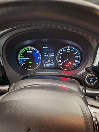 Mitsubishi Outlander 2.4 PHEV Kaiteki 4WD – FULL E