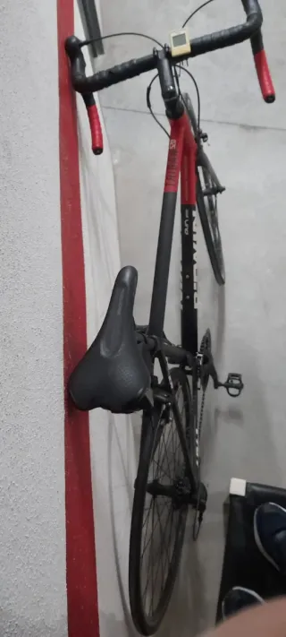 Bicicleta de carretera B'TWIN Roja/Negra