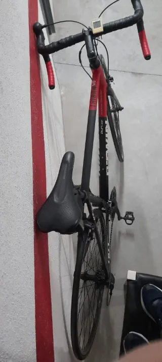 Bicicleta de carretera B'TWIN Roja/Negra