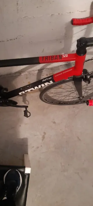 Bicicleta de carretera B'TWIN Roja/Negra