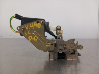 CERRADURA PUERTA DELANTERA DERECHA VOLVO SERIE 44