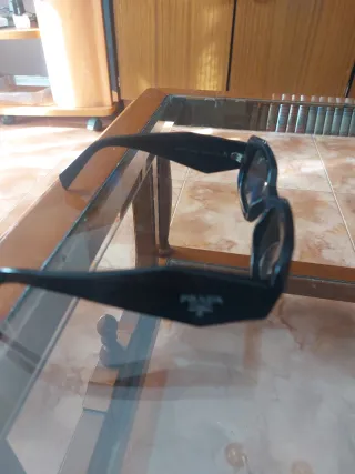 Gafas de sol Prada negras