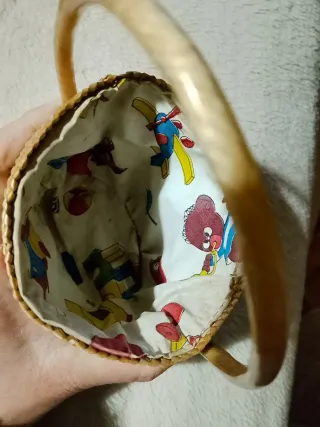 Antiguo cesto de juguete