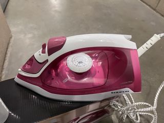 Plancha de vapor Taurus 2200