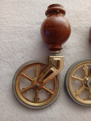 Ruedas Vintage Madera y Metal (3 uds)