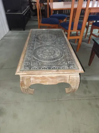 MESA DE MADERA NUEVA TALLADA A MANO