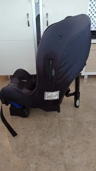 Silla coche AXXKID MOVE 9-25kg contramarcha