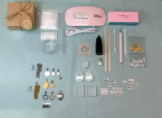 Kit para la elaboración de joyas emocional.