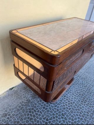 Mueble antiguo con 8 huecos. años 70