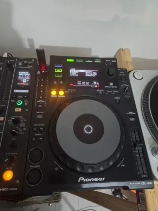 Cdj 900