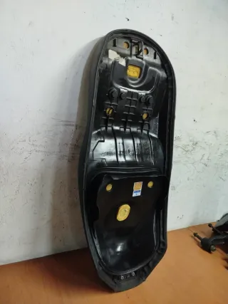 Asiento Honda SH 300 (2012)