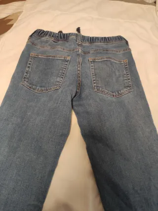 Vaqueros niño Mango Talla 9 forrados por dentro