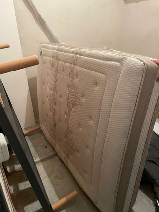 Cama Matrimonial Tela Beige Poco Uso