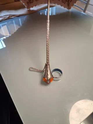 Sombrilla antigua floral beige y marrón