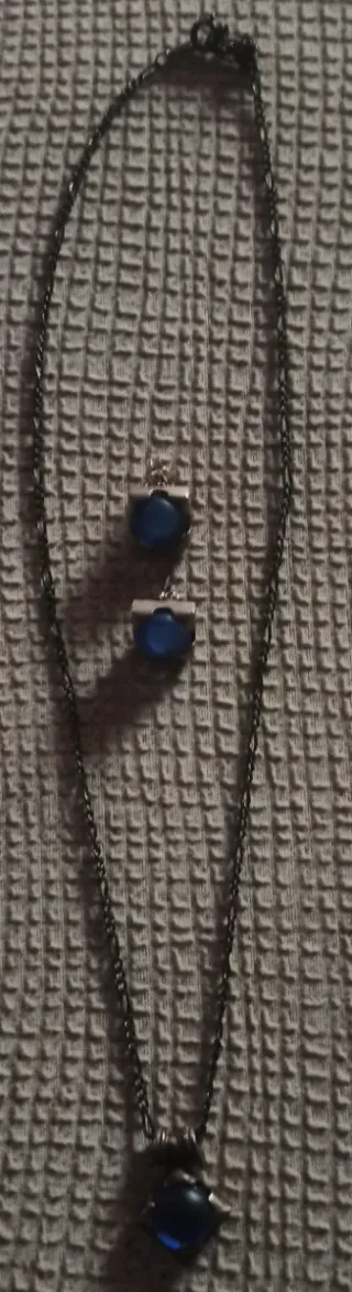 Conjunto collar y pendientes