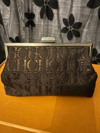 Cartera Carolina Herrera CH Negra y Dorada