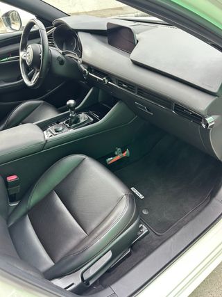 Mazda 3 SkyactiveX LUXURY