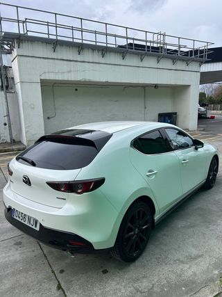 Mazda 3 SkyactiveX LUXURY