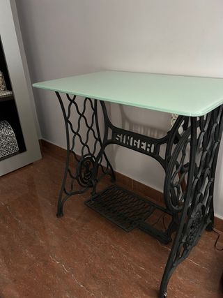 Mesa vintage maquina de coser Singer