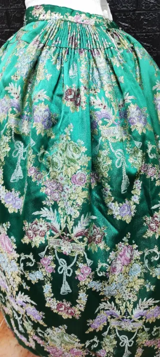 Falda Fallera Brocada Verde y Morado