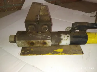 Grimpadora Fontanero, fontanería, Bornas, Terminal