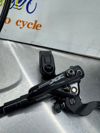 Freno delantero Shimano Deore XT BR-M8100